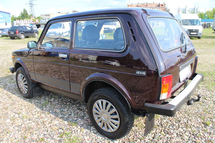 Лада 4x4 2121 Нива
