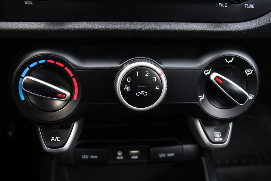 Kia Rio, 2017 год