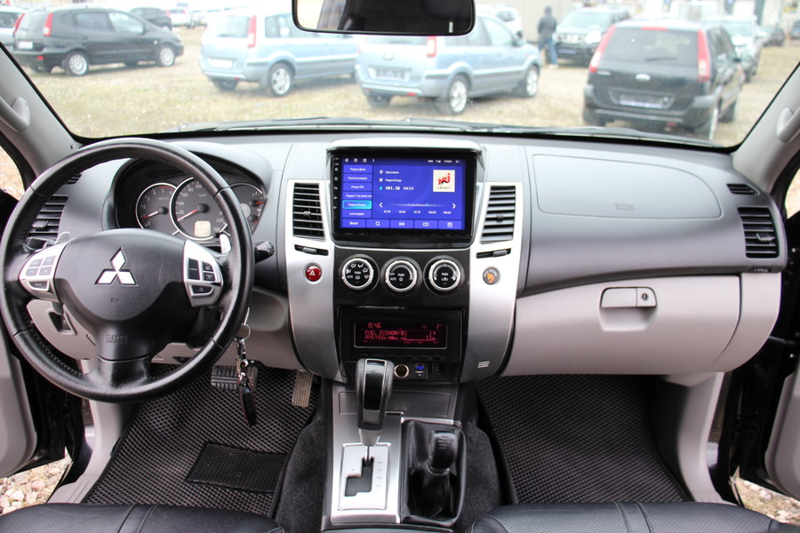 Mitsubishi Pajero Sport